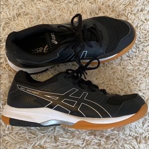 ASICS volleyball sneakers size 7.5